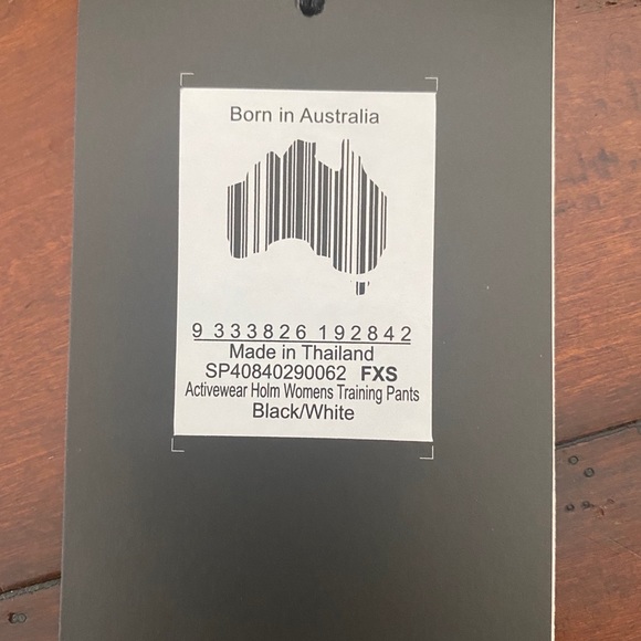 Skins Jogger. UPC 933826192842 - Picture 2 of 10